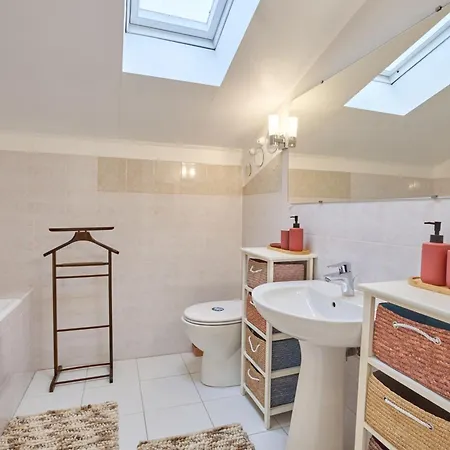 Holiday home Pierre Idyllique - Climatisee Avec Grand Jardin *
