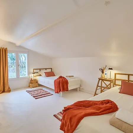 Pierre Idyllique - Climatisee Avec Grand Jardin 別荘